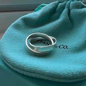 Tiffany & Co. Interlocking Circles Ring